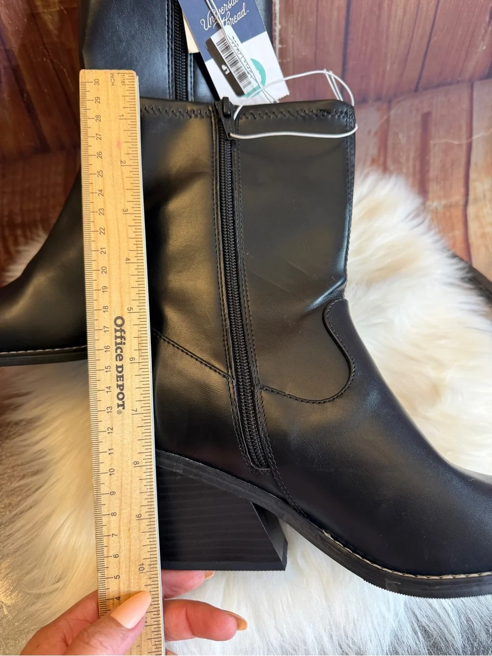 Universal Thread Women’s Black Western Ankle Boots Faux Leather Size 9.5